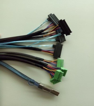 MiniSAS to SAS 22-29 Pin + Power Cable